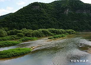 Montañas y vías fluviales