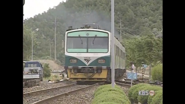 les deux Corées d'accord sur la reconnexion de la ligne ferroviaire Gyeongui 31 juillet 2000_1